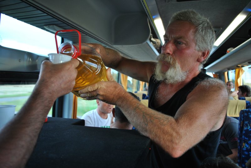 pourarrosersonanniversairedidieravaitamensabouteilleetquellebouteillemercididier.jpg