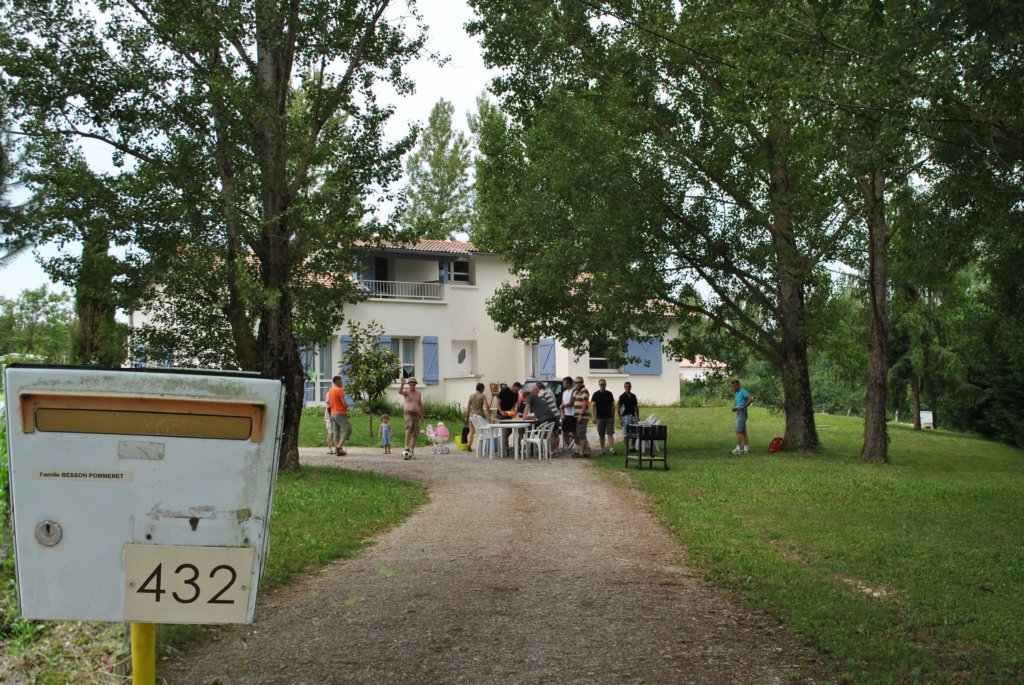 ilyadelanimationdanslequartierquesepassetil.jpg