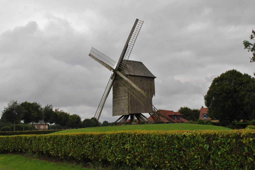 saintmaxent80moulinconstruiten1630cestlederniermoulinventdelasommetoujoursdotdesonmcanisme.jpg