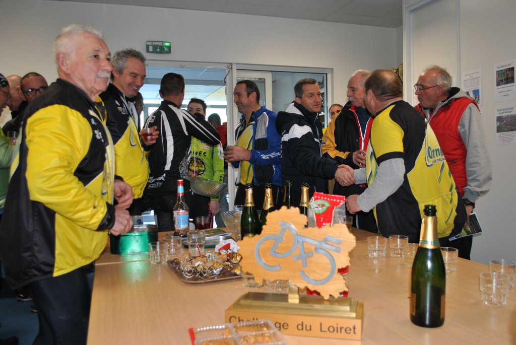 aprslevloonpasseautourdelatable.jpg