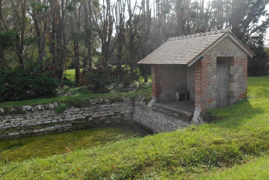 verneuiletsonancienlavoir.jpg