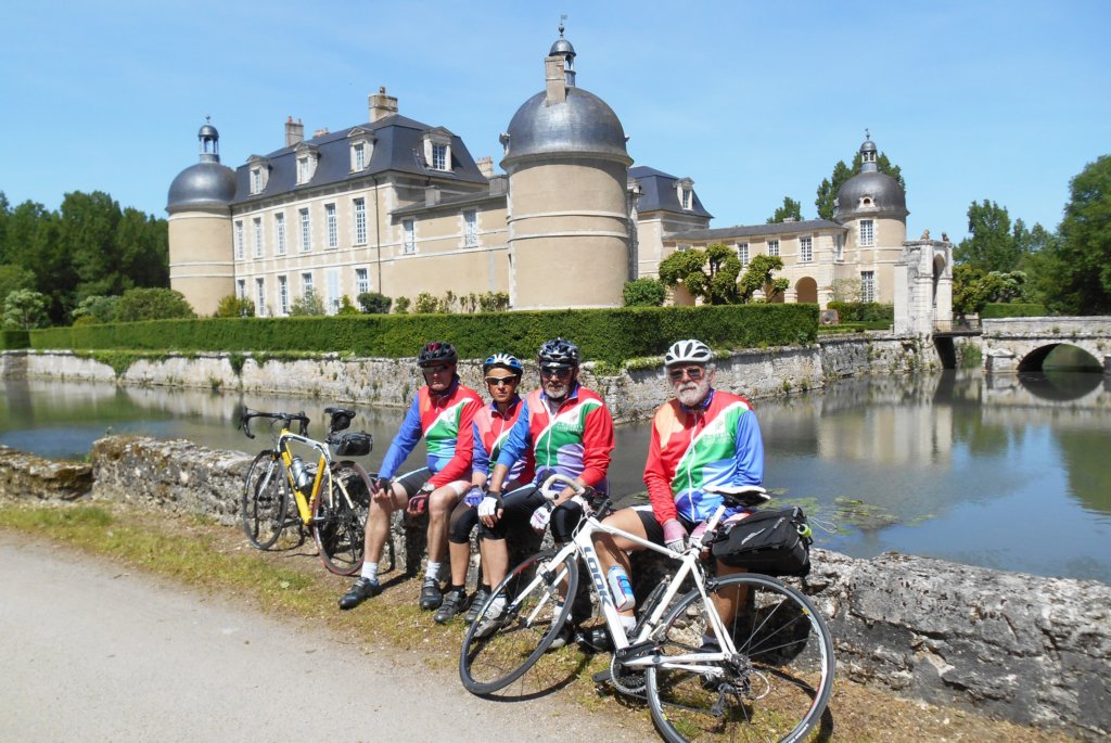nonpaslechteaudelafertsaintaubinmaislechteaudelafertreuilly.jpg